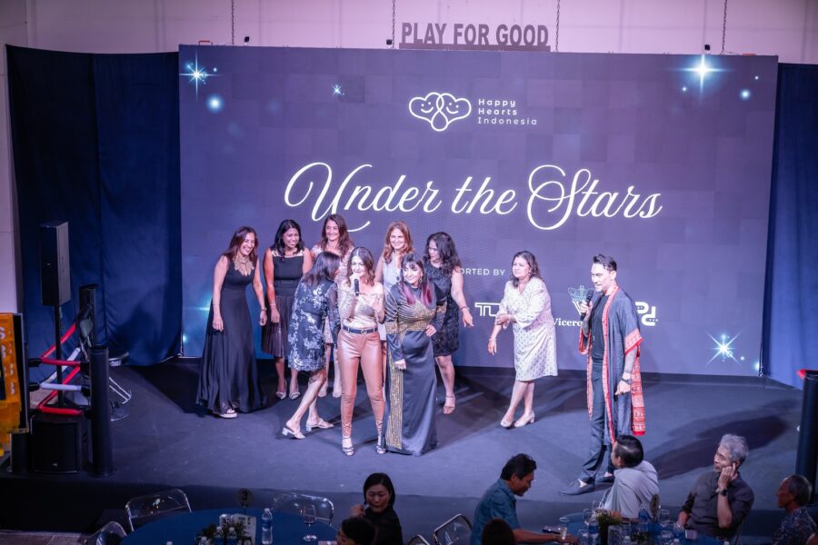 happy-hearts-indonesia-under-the-stars146