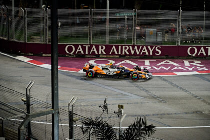 f1_night_race_orange_business27