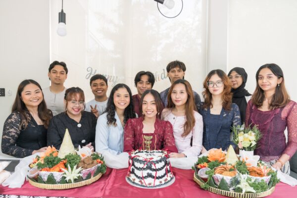 ria_21st_birthday_gardens_by_the_bay_pod_hotel12