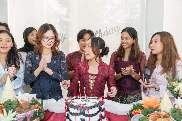 ria_21st_birthday_gardens_by_the_bay_pod_hotel19