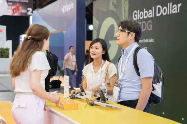 Pay10-Singapore-Fintech-Festival72