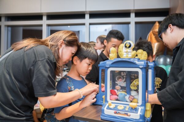 christopher-1st-birthday-marina-bay-residences47