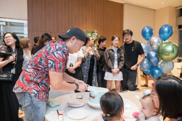 christopher-1st-birthday-marina-bay-residences60