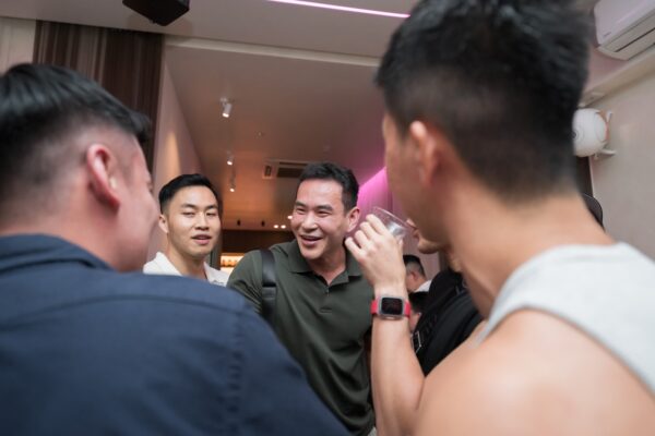 lerory-50th-birthday-apt-bar100