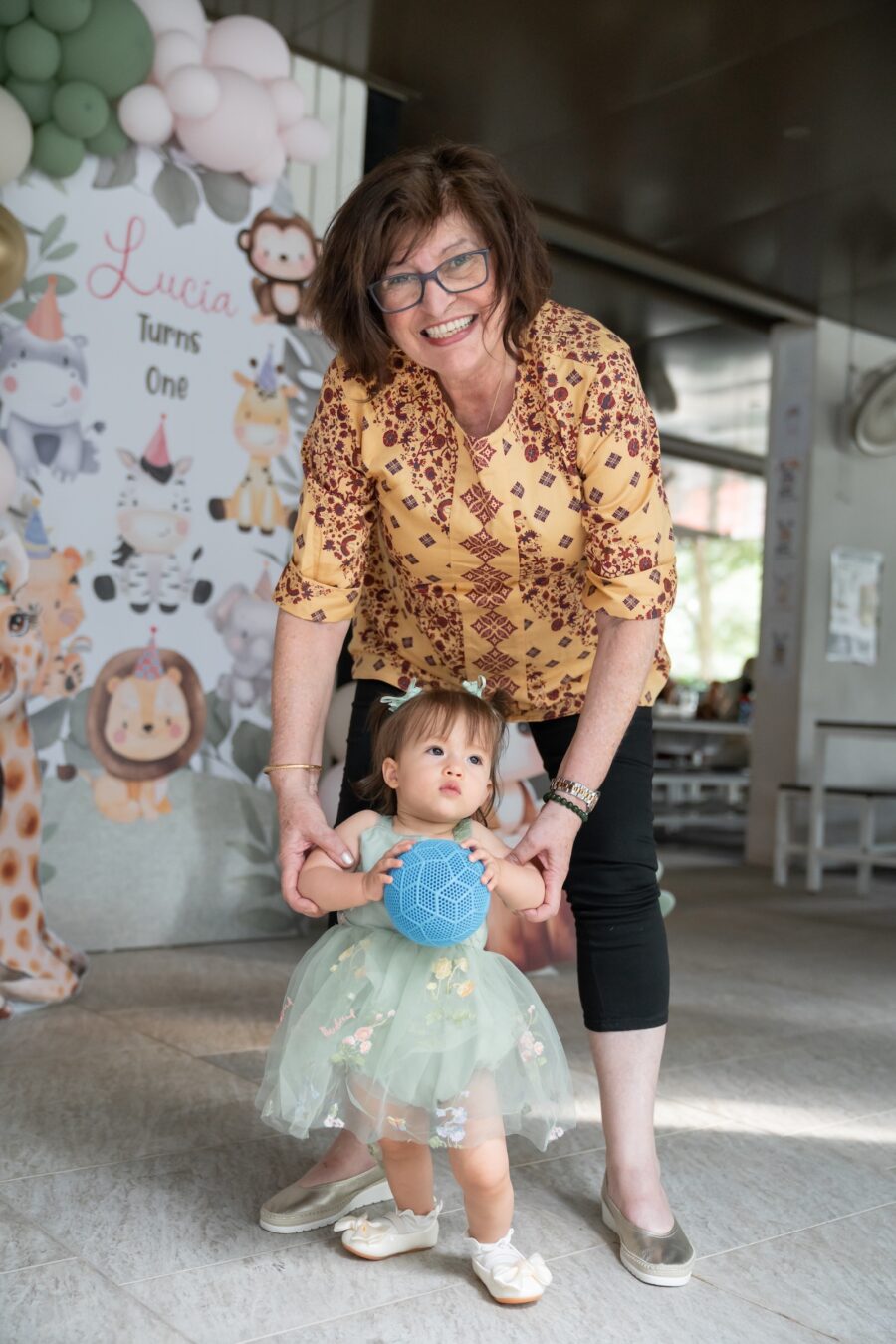 lucia-1st-birthday-jimmy-monkeys26