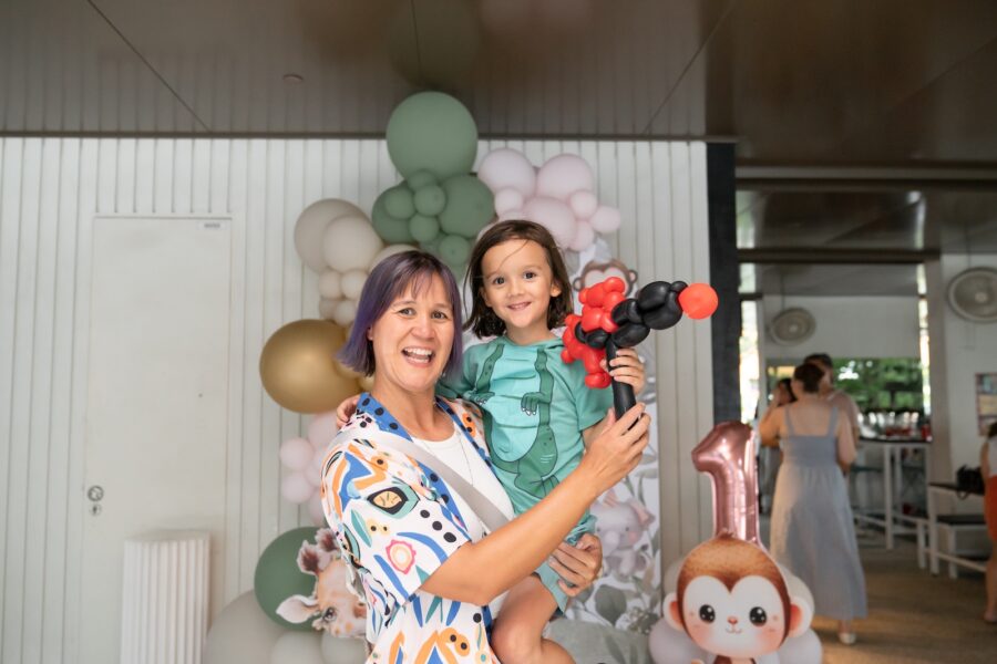 lucia-1st-birthday-jimmy-monkeys54