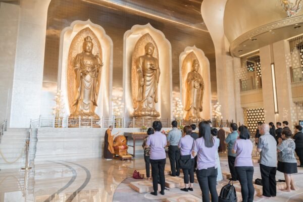 nirvana-memorial-garden-vesak-day-event24