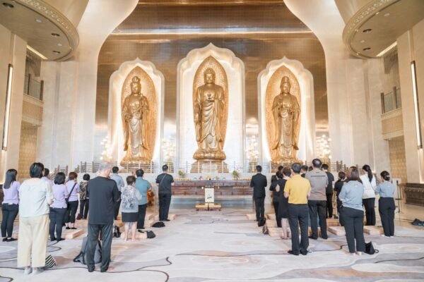 nirvana-memorial-garden-vesak-day-event28