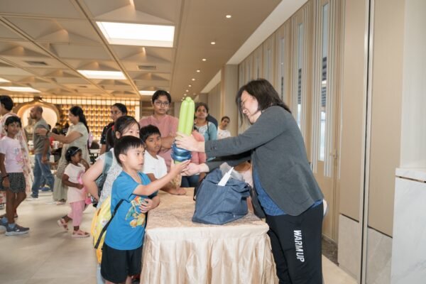 nirvana-memorial-garden-vesak-day-event32