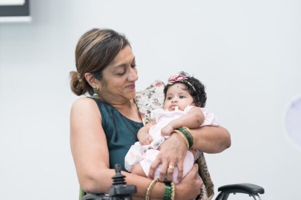 aaradhya-100th-day45