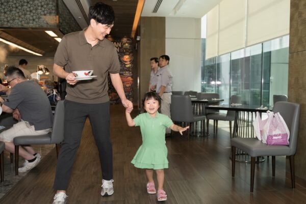 ayumi-derek-hotel-jen-orchardgateway44
