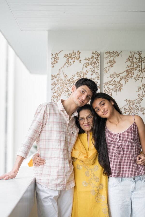 sona-family-shoot-leonie-towers21
